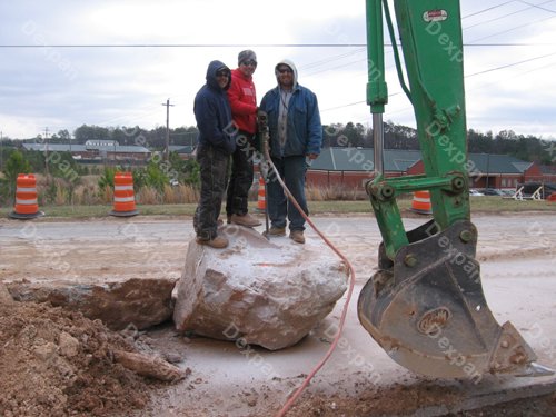 Dexpan Rock Trenching & Excavating, Rock Blasting by Excavator